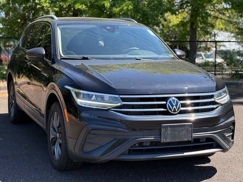 Used 2022 Volkswagen Tiguan SE AWD/4WD image 7