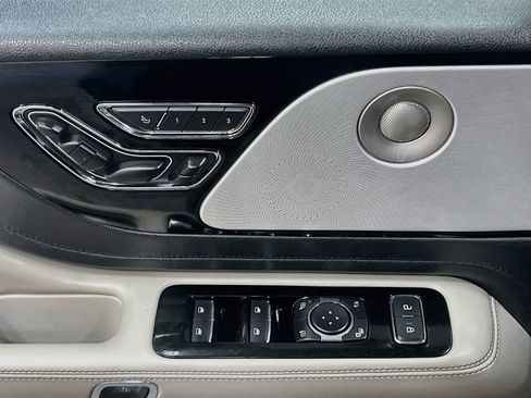 Used 2025 Lincoln Aviator Reserve w/ Equipment Group 201A AWD/4WD image 18