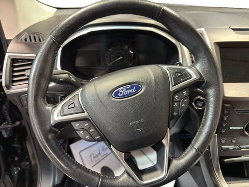Used 2016 Ford Edge Titanium w/ Equipment Group 301A image 16