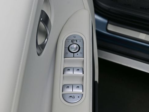 Certified 2024 Hyundai Ioniq 5 Limited AWD/4WD image 10