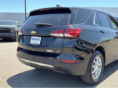Used 2023 Chevrolet Equinox LT FWD image 11