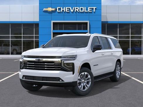 New 2026 Chevrolet Suburban LT w/ Comfort Package image 6