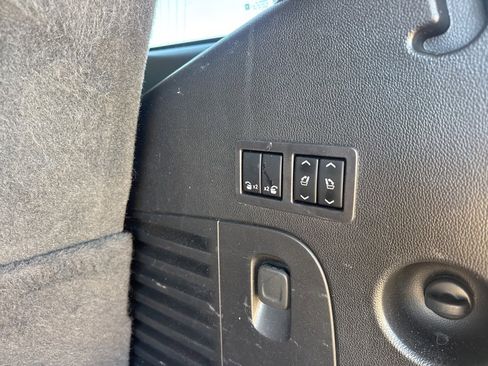 Used 2018 Cadillac Escalade Luxury image 46