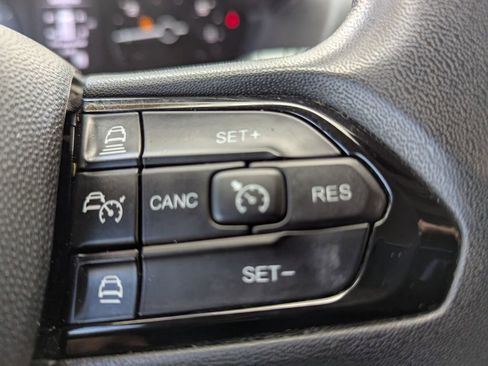 Used 2025 RAM ProMaster 2500 w/ Convenience Group image 16