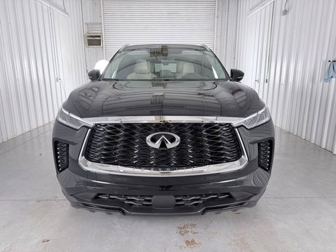 Certified 2023 INFINITI QX60 Luxe w/ Vision Package image 2