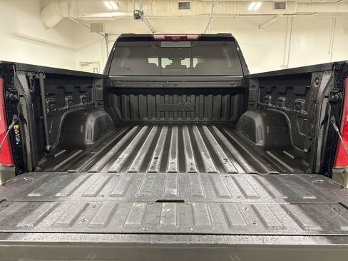Used 2024 Chevrolet Silverado 1500 High Country w/ Technology Package AWD/4WD image 25