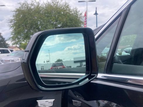 Used 2024 Cadillac XT5 Premium Luxury w/ LPO, Floor Liner Package AWD/4WD image 19