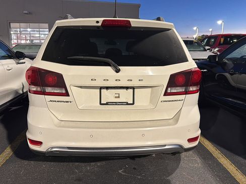 Used 2020 Dodge Journey Crossroad w/ Popular Equipment Group image 6