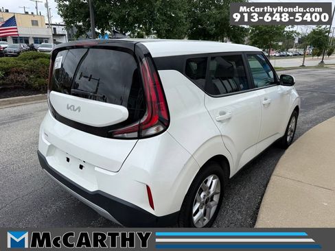 Used 2023 Kia Soul LX w/ Option Group 015 FWD image 11