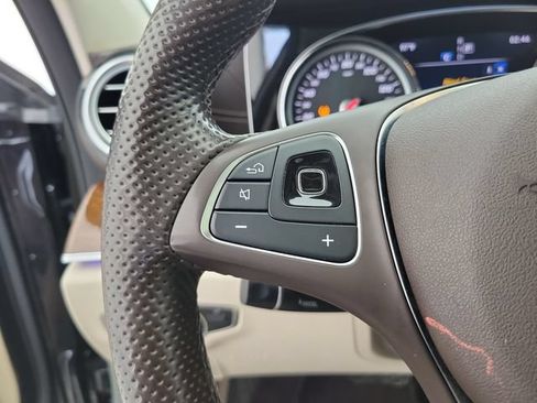 Used 2018 Mercedes-Benz E 300 image 24