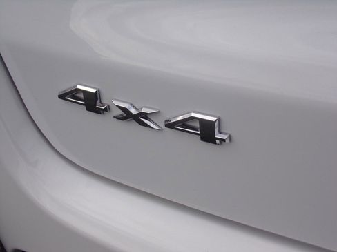 Used 2022 Jeep Compass Limited AWD/4WD image 12