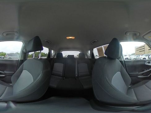 Used 2025 Kia Soul LX w/ LX Technology Package image 39