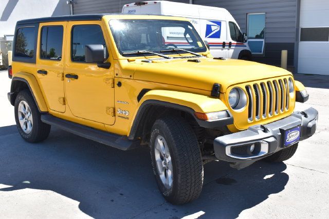 Used 2018 Jeep Wrangler Unlimited Sahara AWD/4WD image 3