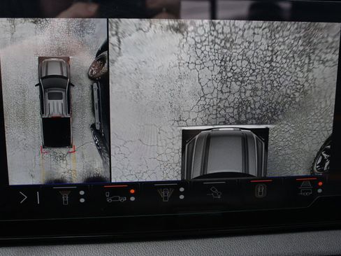 Used 2024 GMC Sierra 1500 AT4 w/ AT4 Preferred Package image 43