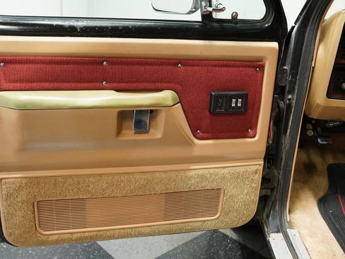 Used 1988 Dodge Ramcharger 2WD image 33