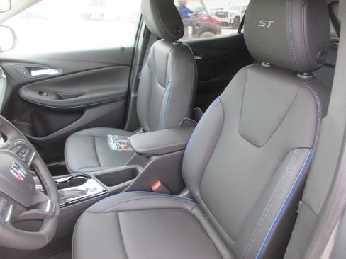 New 2026 Buick Encore GX Sport Touring w/ Comfort Package FWD image 11