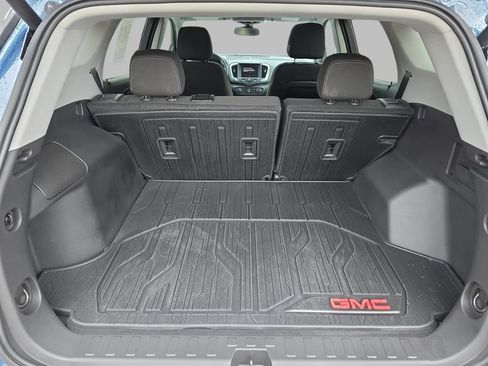 Certified 2024 GMC Terrain SLE w/ Driver Convenience Package FWD image 13