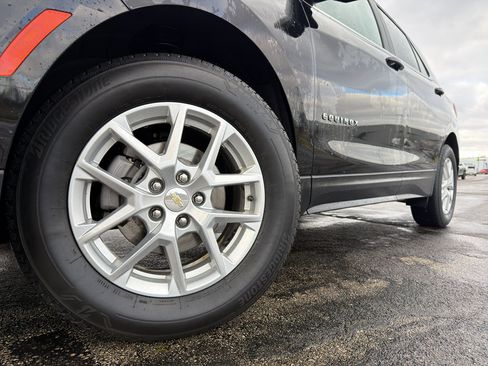 Used 2024 Chevrolet Equinox LT w/ LPO, Floor Liner Package AWD/4WD image 9