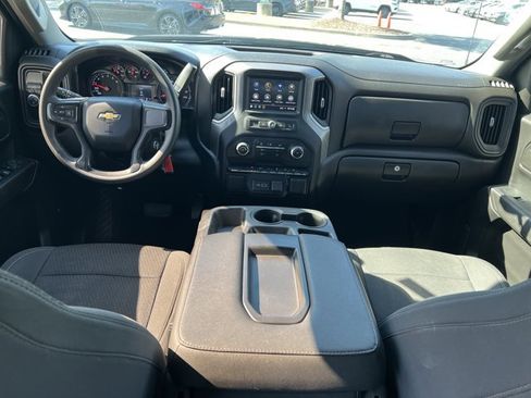 Used 2021 Chevrolet Silverado 1500 Custom image 18