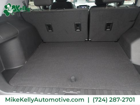 Used 2023 GMC Terrain SLE w/ Driver Convenience Package AWD/4WD image 14