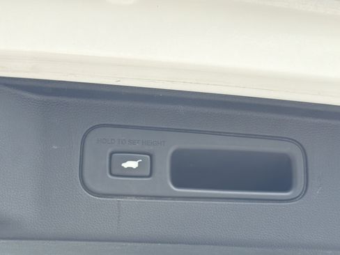 Used 2024 Honda Pilot EX-L image 24