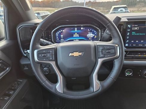 Used 2022 Chevrolet Silverado 1500 LT image 29
