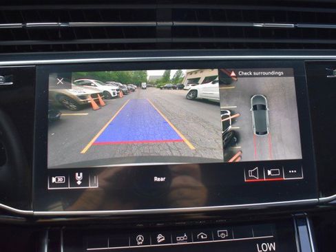 Used 2019 Audi Q8 Premium Plus AWD/4WD image 14