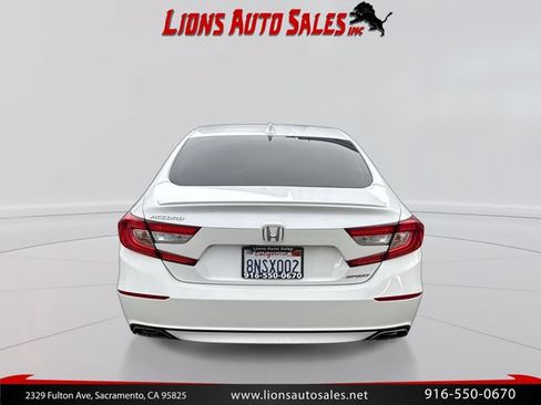 Used 2018 Honda Accord Sport image 6