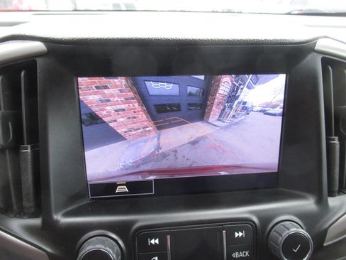 Used 2023 GMC Terrain AT4 image 30