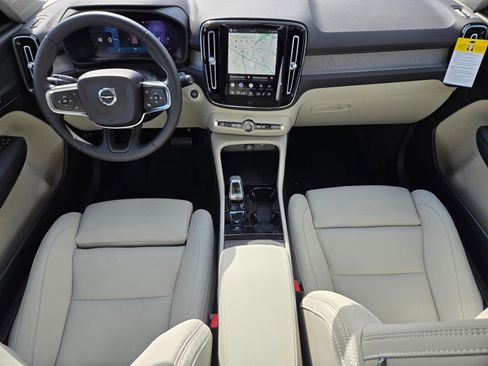 New 2026 Volvo XC40 B5 Plus w/ Protection Package Premier image 11