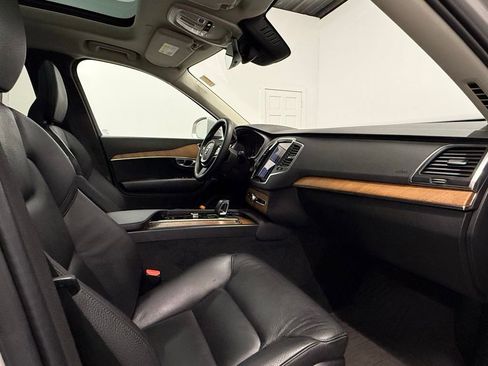 Used 2024 Volvo XC90 T8 Core image 15