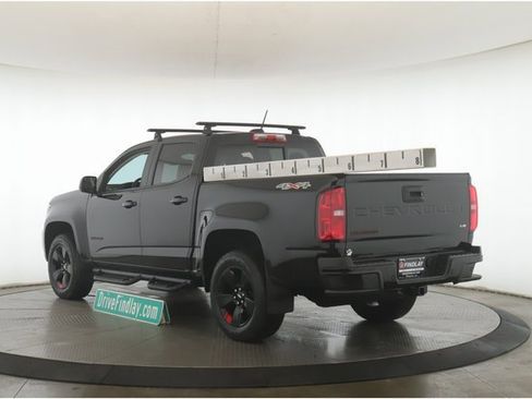 Used 2022 Chevrolet Colorado LT w/ Redline Special Edition image 8