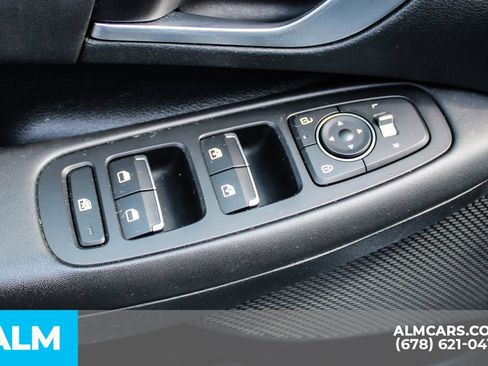 Used 2025 Hyundai Sonata SEL FWD image 35