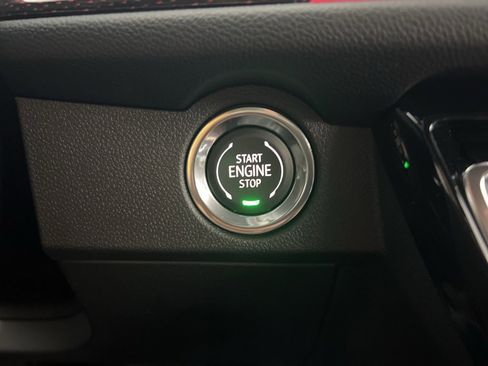 New 2026 Chevrolet Traverse RS image 16