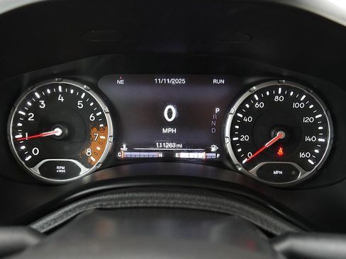 Used 2018 Jeep Renegade Trailhawk w/ Cold Weather Group II image 27