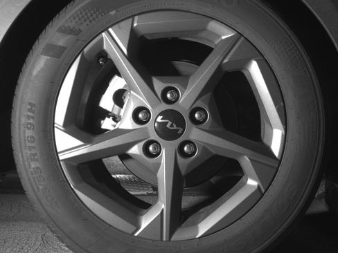 Used 2025 Kia K4 LXS image 15