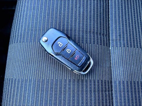 Used 2017 Ford F150 XL w/ Equipment Group 101A Mid image 14