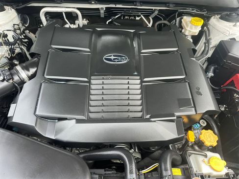 Used 2018 Subaru Outback 3.6R Limited image 7