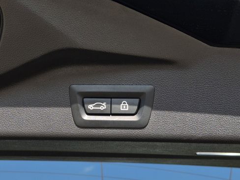 Certified 2023 BMW X5 xDrive40i image 9