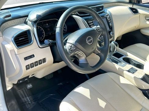 Used 2023 Nissan Murano SL w/ SL Moonroof Package FWD image 9