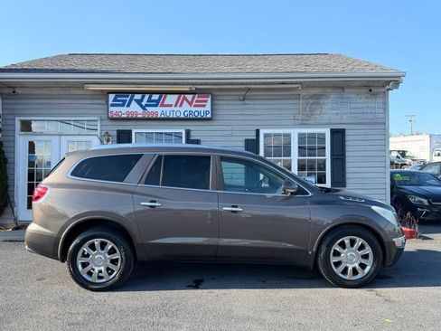 Used 2008 Buick Enclave CXL w/ Entertainment Package #4 image 1