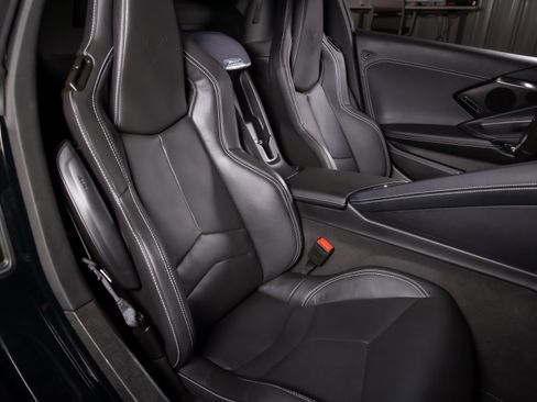 Used 2024 Chevrolet Corvette Z06 w/ Stealth Interior Trim Package RWD image 17