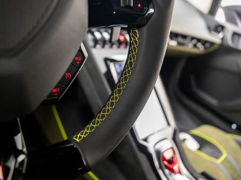 Used 2024 Lamborghini Huracan Sterrato image 22