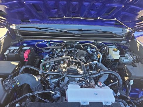Used 2025 Toyota Tacoma SR5 image 28