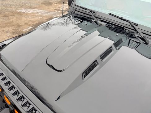 Used 2013 Jeep Wrangler Unlimited Sahara image 10