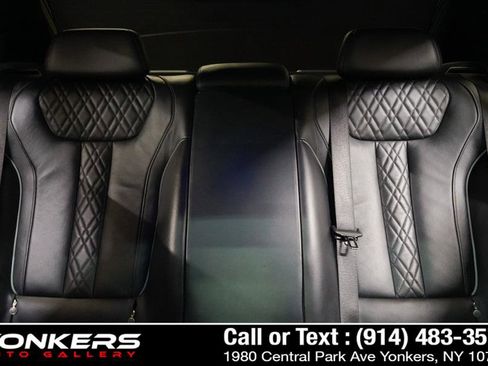 Used 2020 BMW 750i xDrive image 34