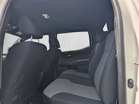 Used 2020 Toyota Tacoma TRD Sport w/ Technology Package image 14