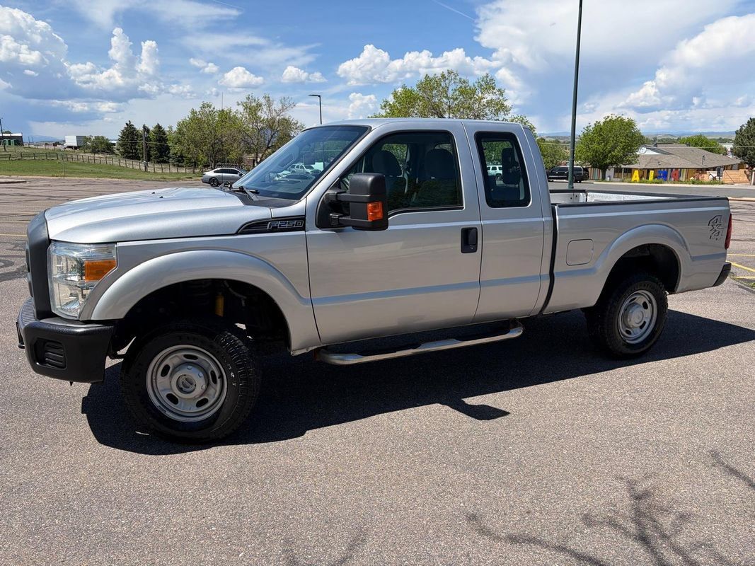 Used 2015 Ford F250 XL w/ Power Equipment Group AWD/4WD image 3