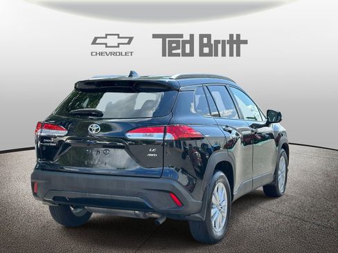 Used 2023 Toyota Corolla Cross LE w/ Moonroof Package AWD/4WD image 4