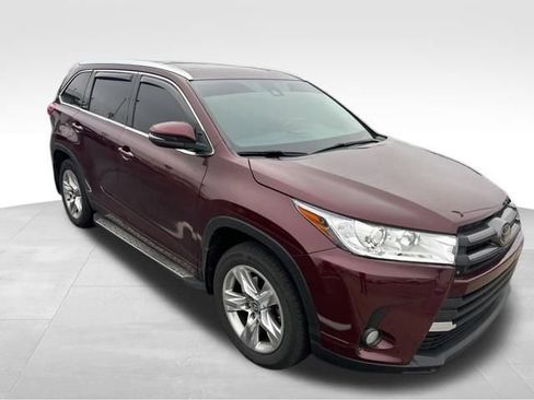 Used 2018 Toyota Highlander Limited image 25